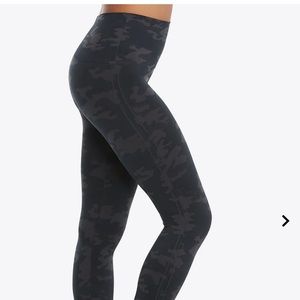 High Waisted Camo Spanx Leggings, L
